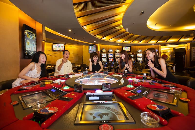 Chơi Live Casino Trực Tuyến Uy Tín Tại Việt Nam Ở Đâu? 2 Chơi live casino trực tuyến uy tín tại Việt Nam cùng Betvisa